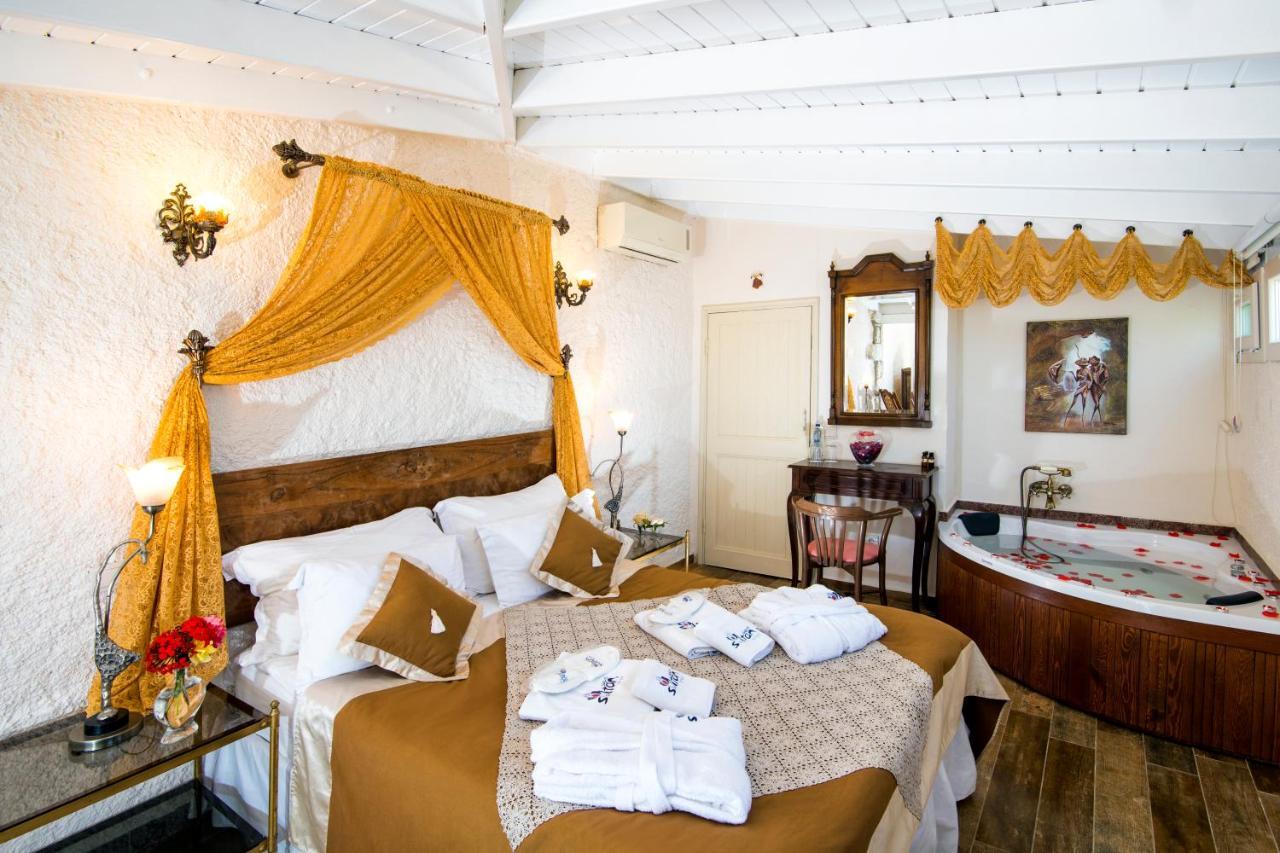 Alacati Sultan Konak Butik Otel ℳℛ Luxury Concept Ngoại thất bức ảnh