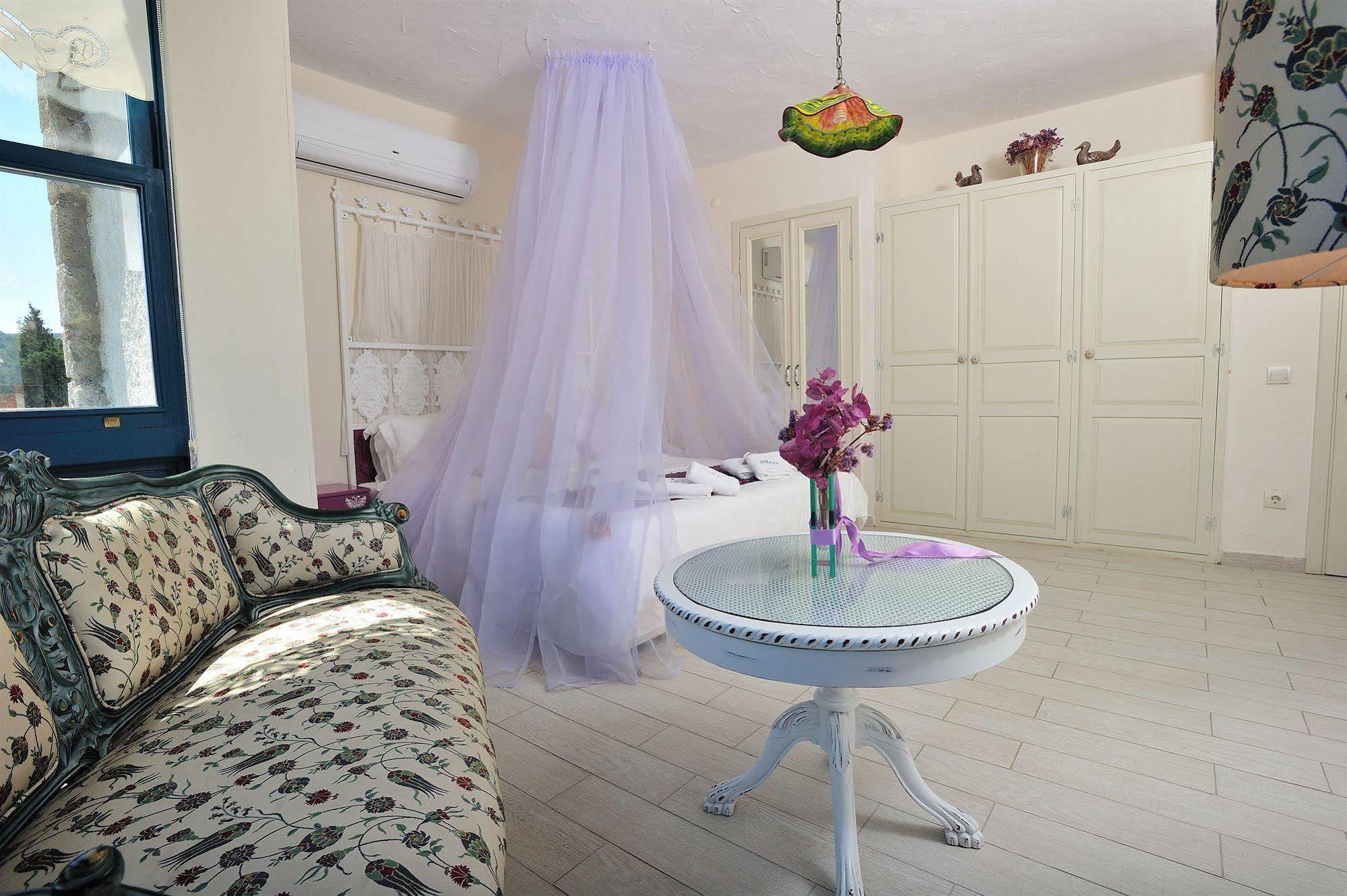 Alacati Sultan Konak Butik Otel ℳℛ Luxury Concept Ngoại thất bức ảnh
